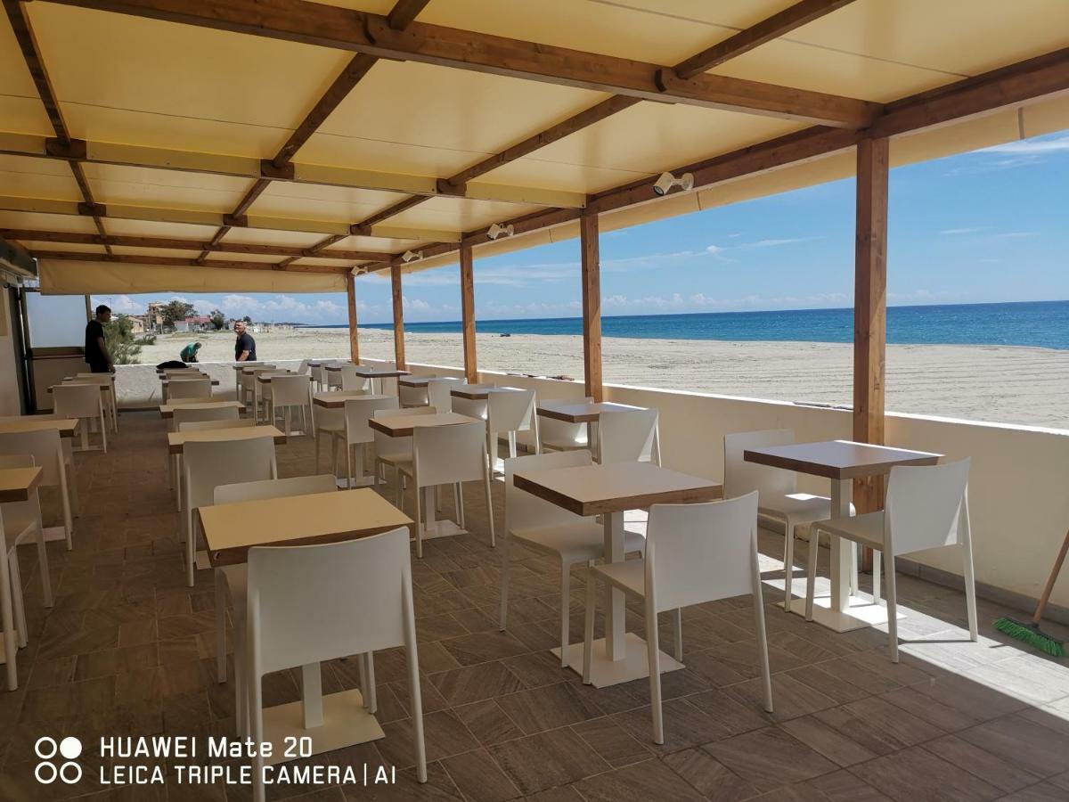 Camping Village Torrenova 시로마리나 외부 사진